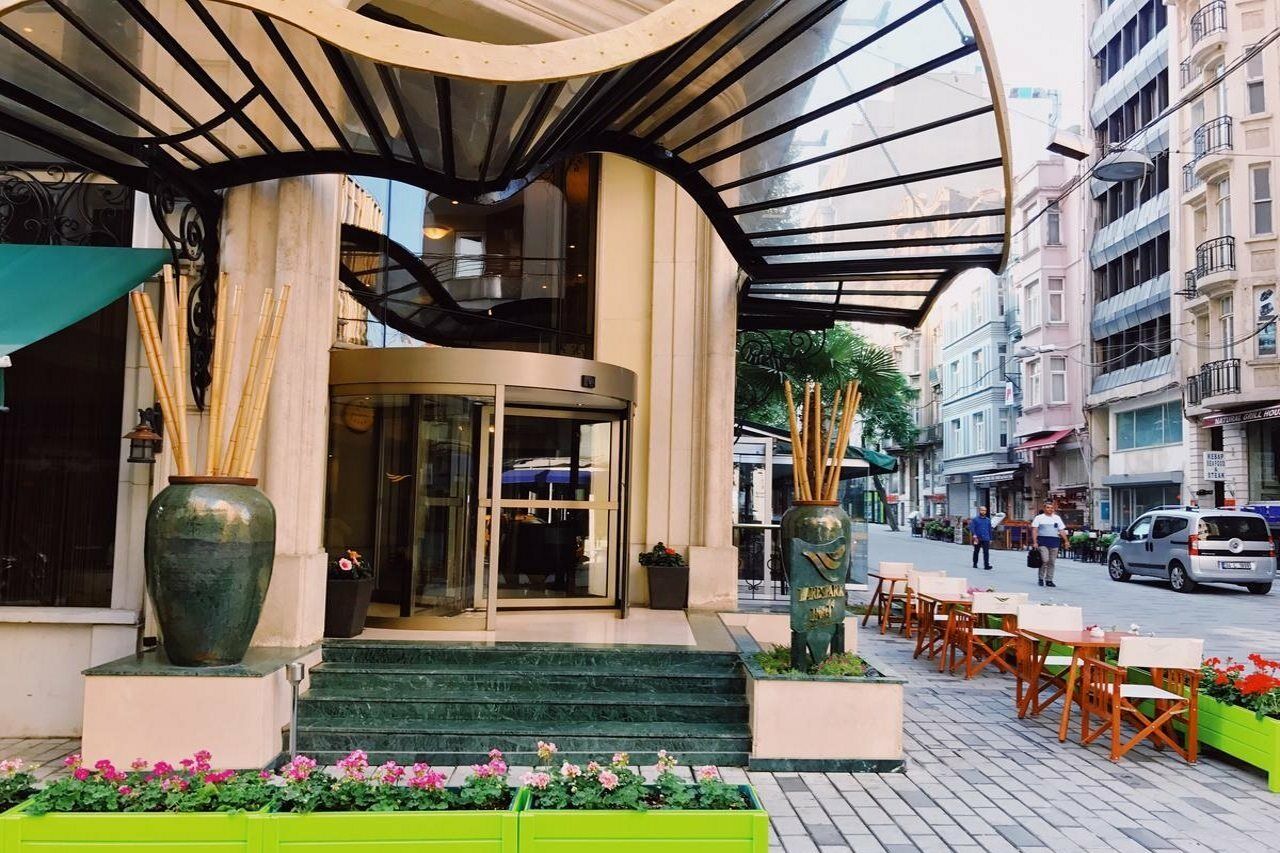 Occidental Taksim Hotel Istanbul Bagian luar foto